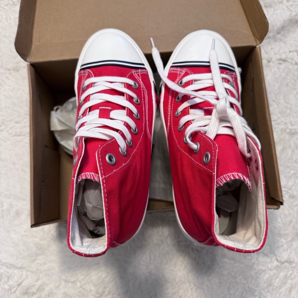 PRO-Keds Royal Hi Red Canvas High Top Sneakers Size 3.5M 5.5W New in Box - Picture 2 of 6